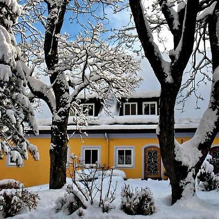 Haus Wendy Hostel Mauterndorf  Exterior photo