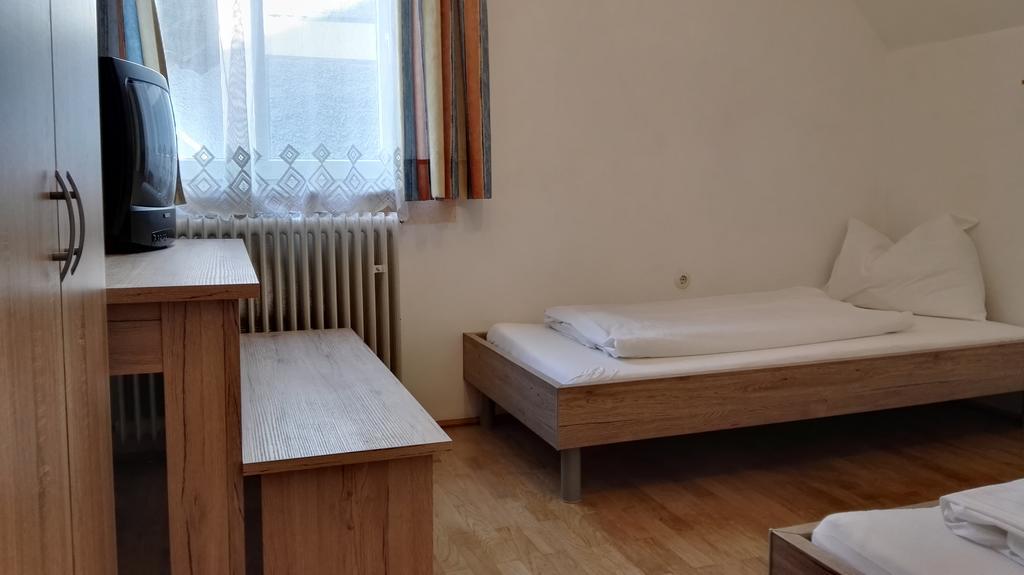Haus Wendy Hostel Mauterndorf  Exterior photo